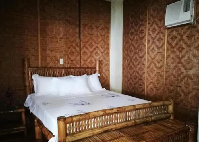 Hostel Cruz-phillips Lodging *